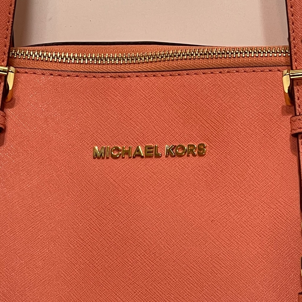 Michael Kors handbag - Picture 2 of 7